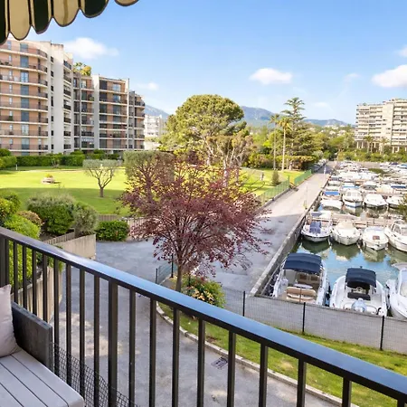 Apartamento Tres Beau Dans Calme Avec 2 Piscines,parking Prive Et Proche Des Commerces Et